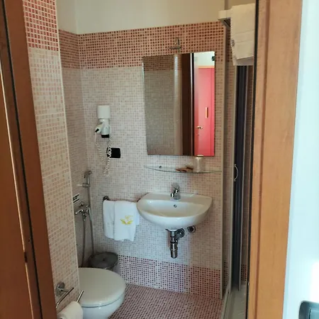 Della Volta Otel 3*