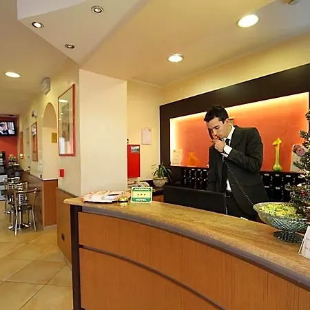 黛拉沃尔塔酒店 酒店 3*