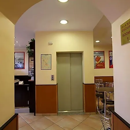 黛拉沃尔塔酒店 酒店