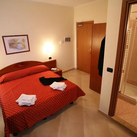 Della Volta Hotel 3*