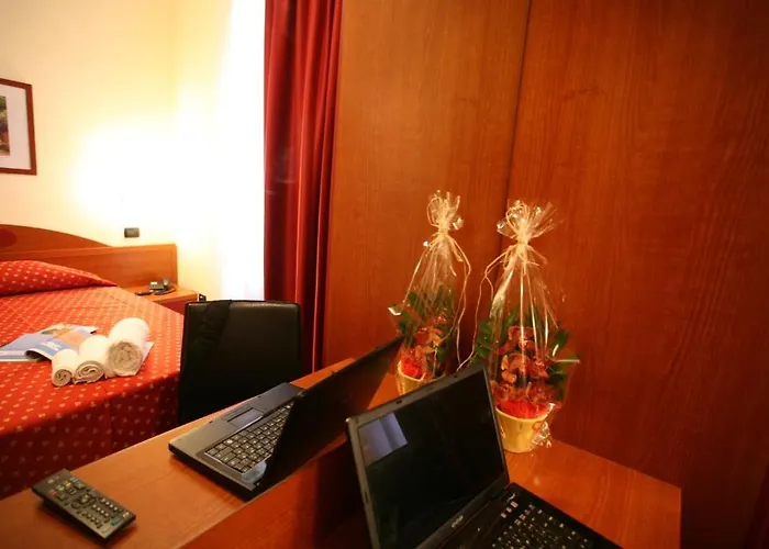 Della Volta Otel 3*