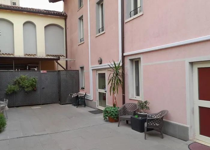 Otel Della Volta 3*
