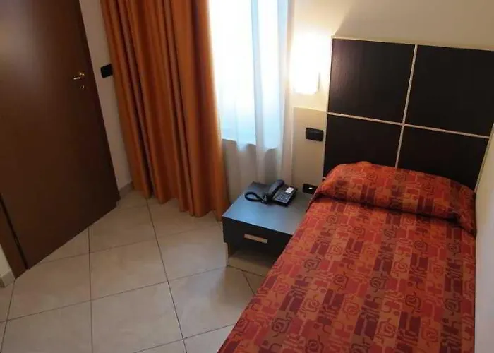 Della Volta Otel 3*